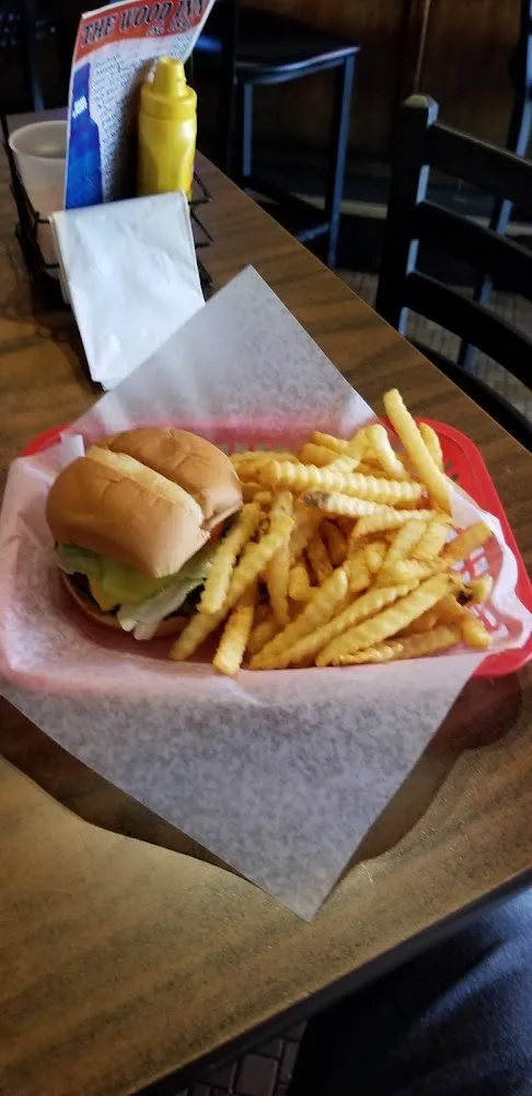 Cheeseburger and Fries